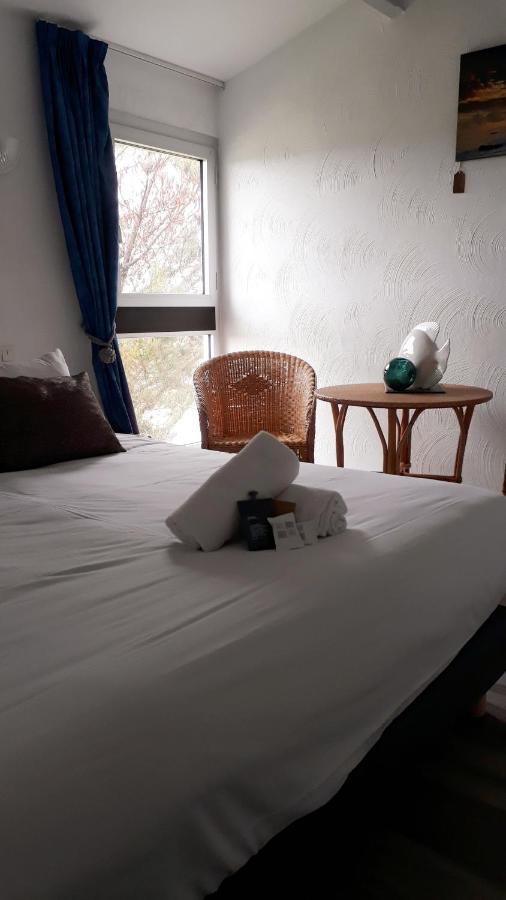Hotel Les Esseppes L'Epine  Экстерьер фото